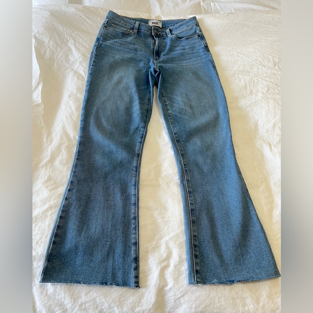 PAIGE | Women’s SZ 27 | Rory Crop Flare Raw Hem Medium Wash Blue Jeans